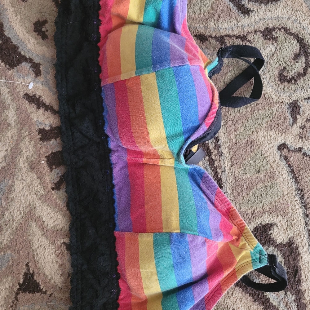 RAINBOW STRIPE LIGHTLY PADDED BRALETTE